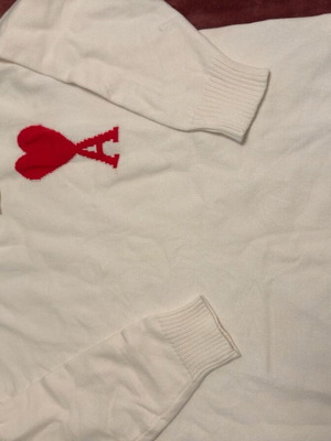 Ami crew neck hoodie size M new, white