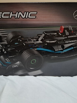 Lego Technic Mercedes 42165 new sealed