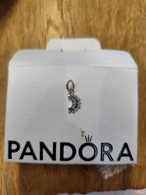 Pandora висулка с луна и слънце нова, сребърна