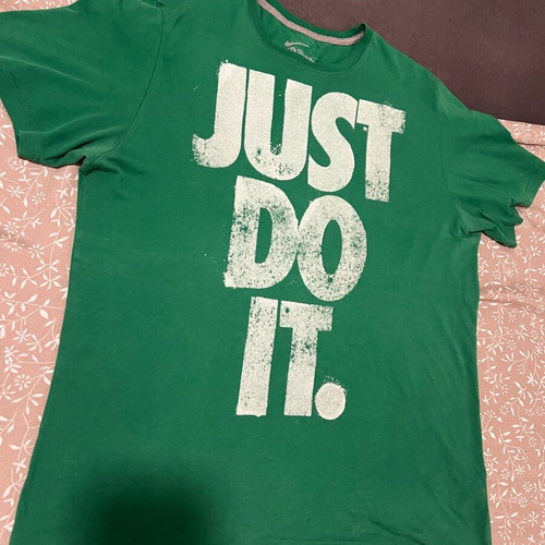 Nike Tee XL used, 100% cotton with large Vintage Logo