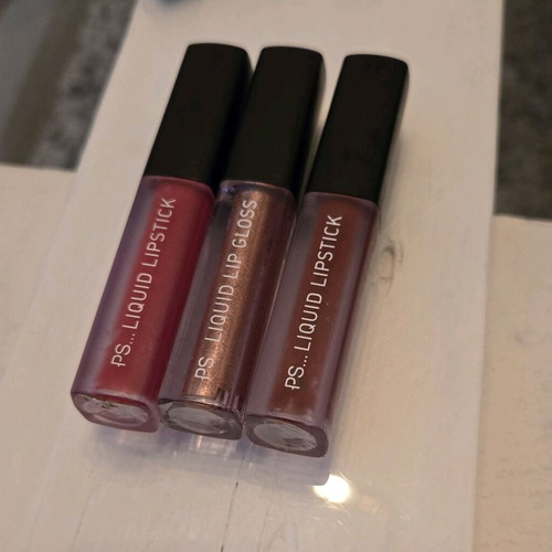 Ps liquid lipstick used, red beige with glitter, brown
