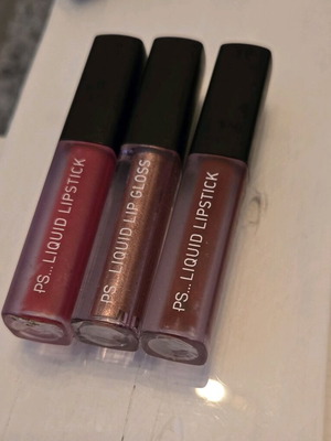 Ps liquid lipstick μεταχειρισμένα, κόκκινο, μπεζ με glitter, καφέ