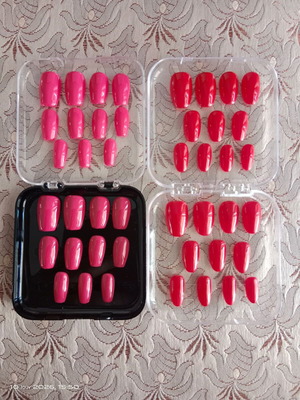 Press On Nails new, set of 22 with installation materials