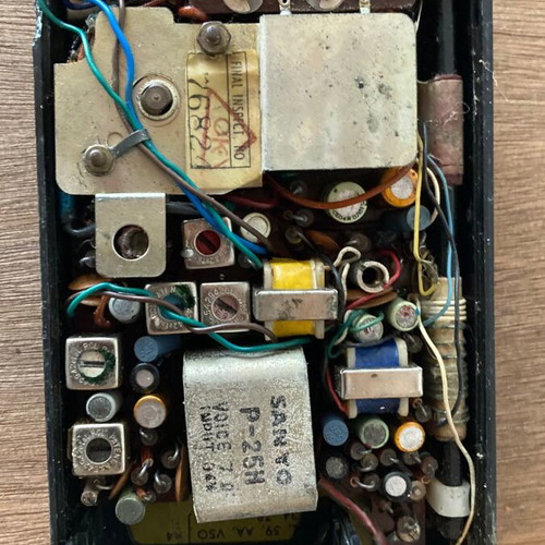 Sanyo Eight Transistor All Wave Super 8TR Deluxe radio used, 1959
