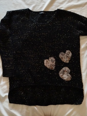 Women's black sweater with hearts Medium brand irnage like new