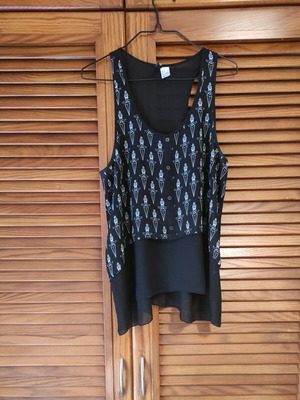 Black lightweight top H&M like new, size M