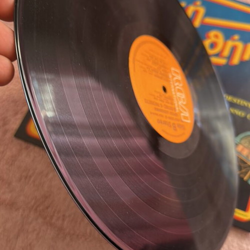 Golden Diskotheque 1981 vinyl record used, 30 international hits