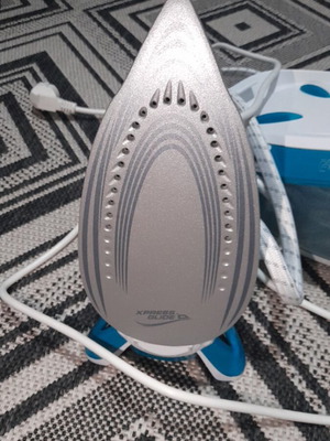 Tefal iron slightly used
