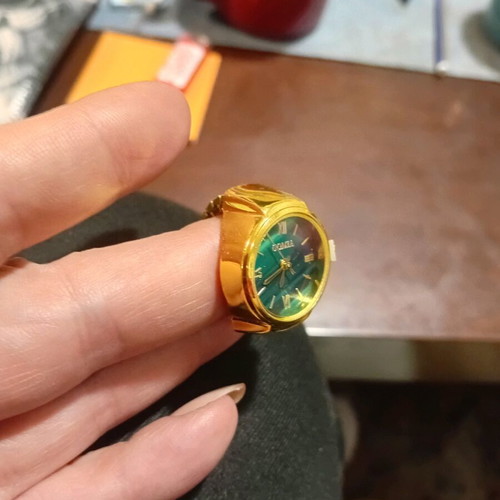 Vintage ring new with functional gold watch and green dial