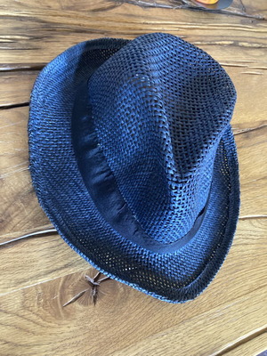 Straw hat blue, like new, size S
