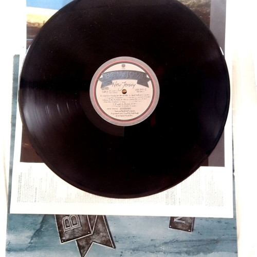 Bon Jovi LP New Jersey Polygram Records 1988 like new, rock