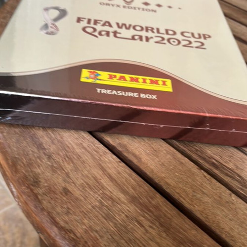 Panini FIFA World Cup Qatar 2022 Oryx Suisse Edition Treasure Box new