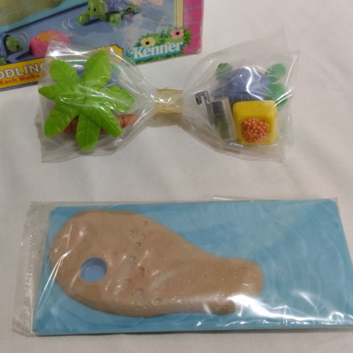 Littlest Pet Shop Toddling Turtles on Paradise Island Kenner 1992 new