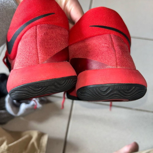 Nike KD Trey 5V Basketball Shoes Size 39 Like New Red Black