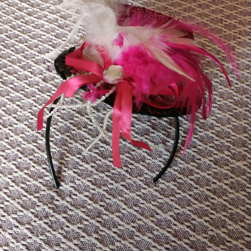 Carnival hat headband like new