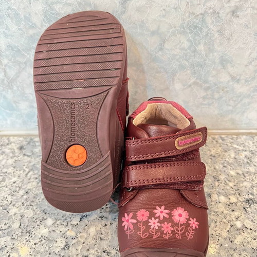 Biomecanics anatomical boots used, burgundy with floral design for girl
