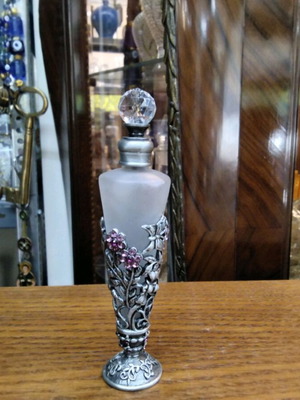 Vintage perfume storage jar like new with customizable lid