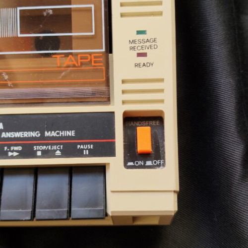 GEBE telephone with automatic answering machine like new