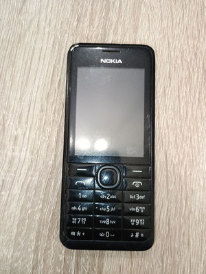Nokia 301 used for spare parts, good external condition, no battery