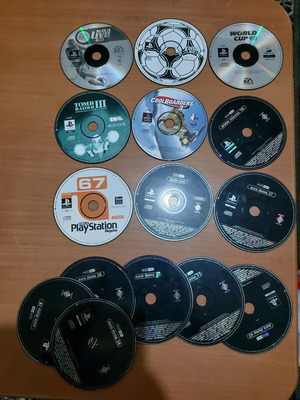PlayStation (PS1) games used, pack of 5 games and 10 demos