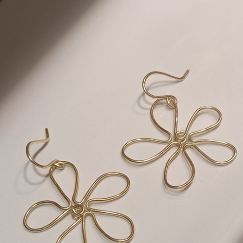 Flower earrings handmade, gold color, new