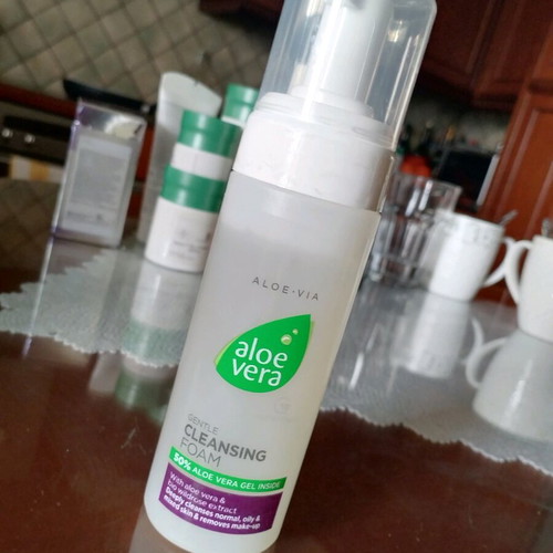 Aloe Vera gentle cleansing foam 150ml new