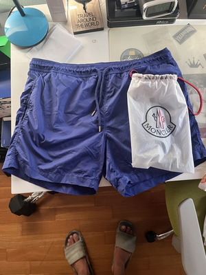 Μαγιό Moncler, μέγεθος large, με σακούλα