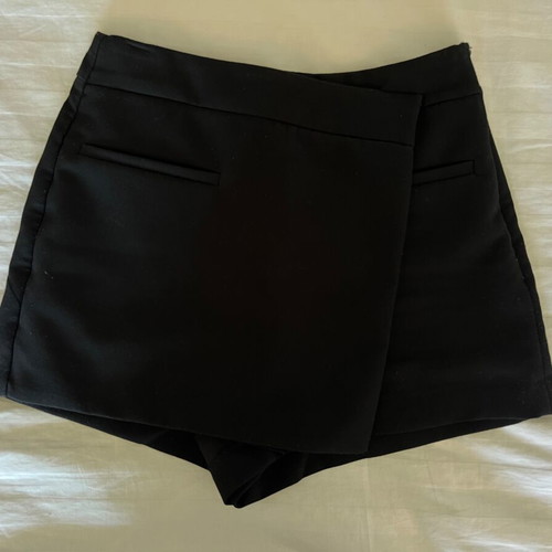 Zara skort, black, high waist with front details