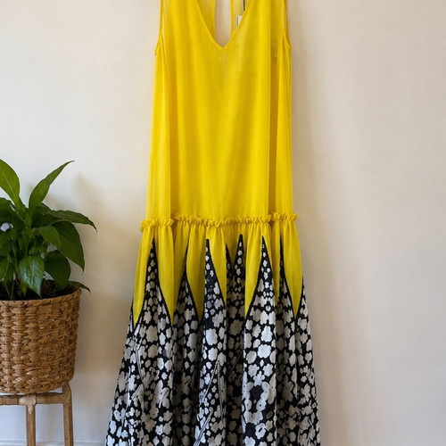 Manolo maxi dress M/L, yellow with black and white floral design