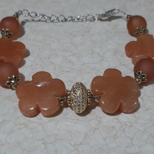 Bracelet with carnelian flower shapes, matte carnelian, hematite and zircon new