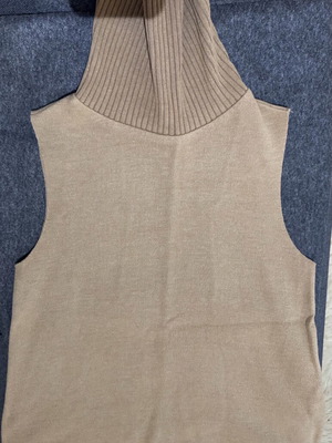 Zara sleeveless turtleneck beige new