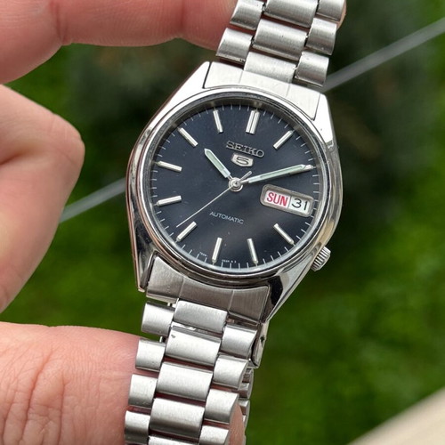 Seiko 5 Men's Used Steel Automatic Watch Blue
