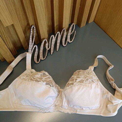 Mark's & Spencer bra new beige, wireless, size 80C