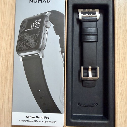 Nomad leather strap for Apple Watch 44/45/49 like new