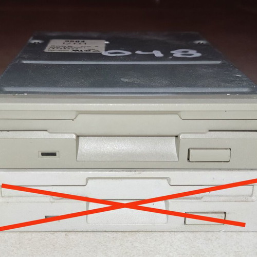 Sony MPF520 3.5" 1.44MB FDD used, gray color