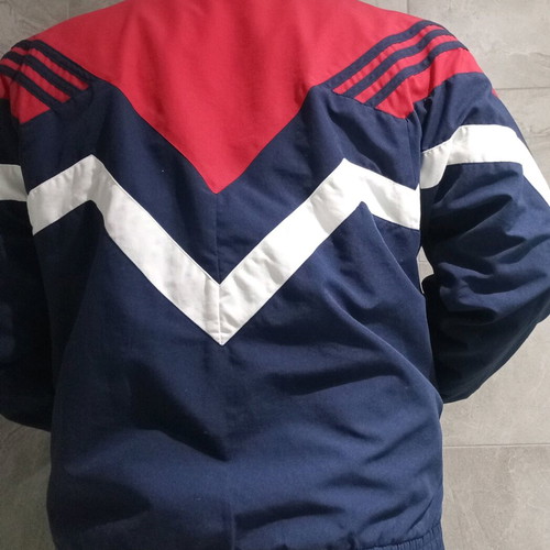 Adidas vintage 90s track jacket used, red and navy with zigzag design, size S