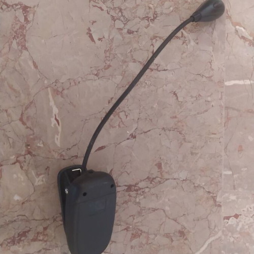 FZONE LED lamp with flexible arm and clip, like new