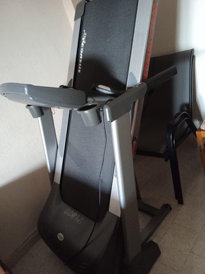 Treadmill like new, sturdy with multiple speed options