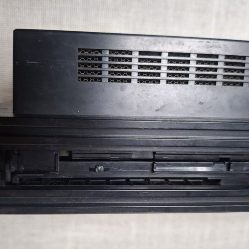 PlayStation 2 FAT used with damage for parts