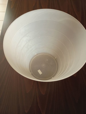 Office waste bin, height 30cm, diameter 29cm, unused