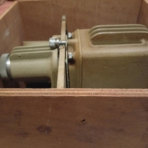 Slide projector used, antique 60s-70s in box