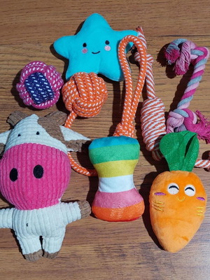 Dog toy set of 8 plush toys new