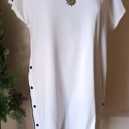 Karl Lagerfeld dress size 44 white like new with side slits