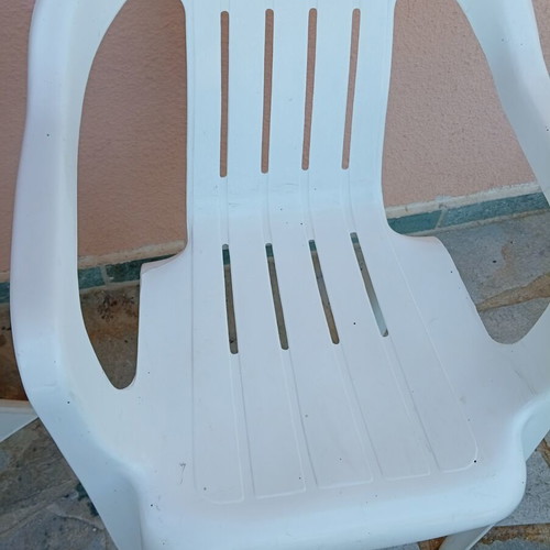 IKEA plastic chair, like new