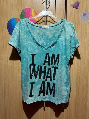 Edward t-shirt like new, size M, turquoise-green
