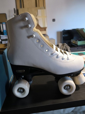 Roller skates νούμερο 38, Athlopaidia