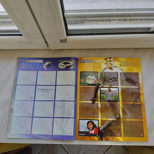 European League 2011-2012 sticker album used with 46/468 stickers