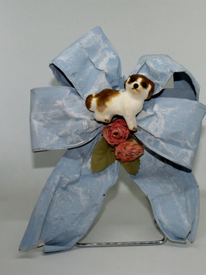 Πασχαλινή λαμπάδα vintage μεταχειρισμένη με χάρτινο φιόγκο και σκυλάκι