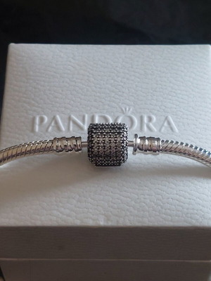 Pandora bracelet size 18 cm with pave stone clasp, silver