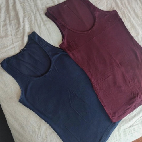 Tezenis tank tops 2 pieces like new, dark blue and burgundy